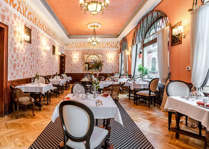 Hotel H15 Francuski Old Town - Destigo 5*