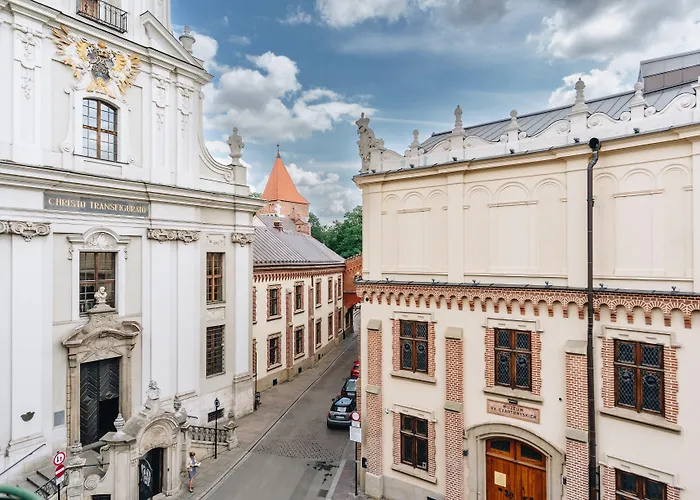 H15 Francuski Old Town - Destigo