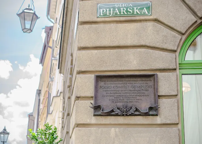 H15 Francuski Old Town - Destigo