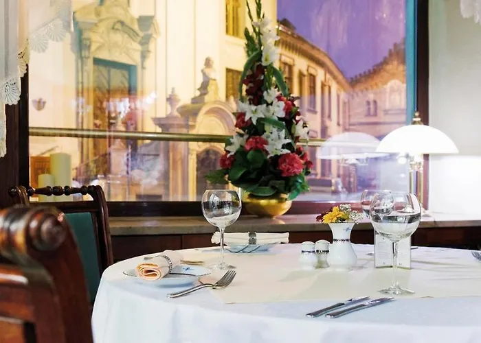 Hotel H15 Francuski Old Town - Destigo 5*