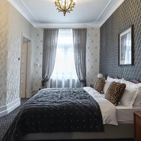 H15 Francuski Old Town - Destigo 5* קרקוב