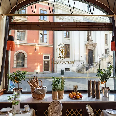 Hotel H15 Francuski Old Town - Destigo 5*