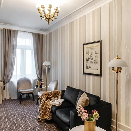 Hotel H15 Francuski Old Town - Destigo