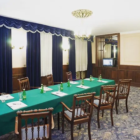 H15 Francuski Old Town - Destigo מלון קרקוב