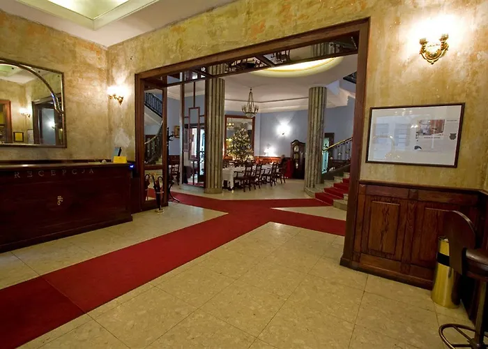 فندق H15 Francuski Old Town - Destigo 5*