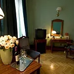H15 Francuski Old Town - Destigo