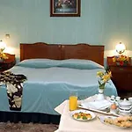 فندق H15 Francuski Old Town - Destigo كراكوفيا