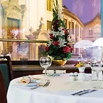 Hotel H15 Francuski Old Town - Destigo 5*