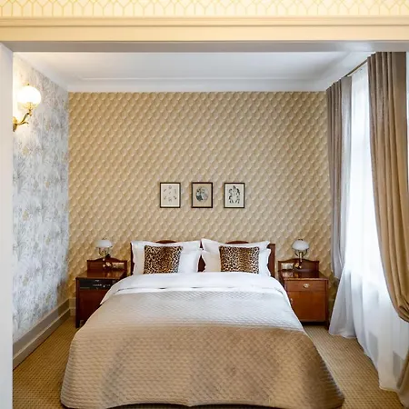 Szálloda H15 Francuski Old Town - Destigo