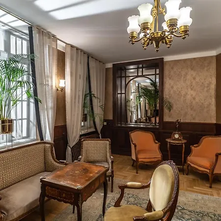 H15 Francuski Old Town - Destigo 5* Krakkó
