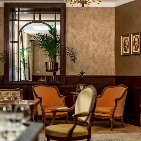 Hotel H15 Francuski Old Town - Destigo