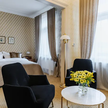 H15 Francuski Old Town - Destigo 5* Krakow