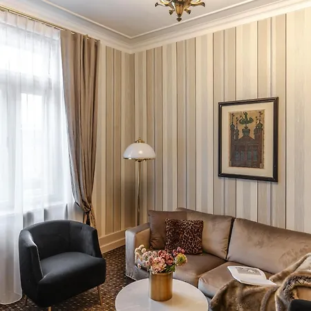 Hotel H15 Francuski Old Town - Destigo Cracóvia