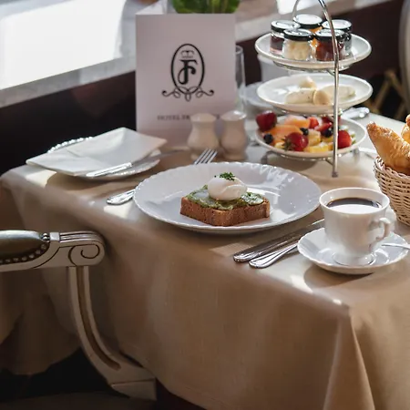 H15 Francuski Old Town - Destigo 5*