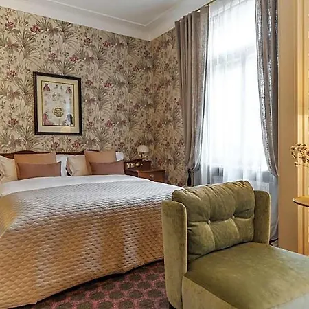 H15 Francuski Old Town - Destigo 5*