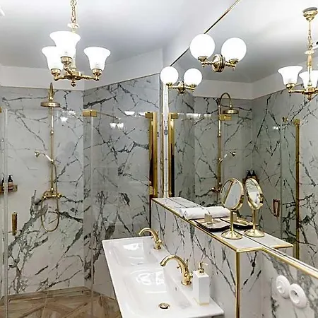 H15 Francuski Old Town - Destigo 5*