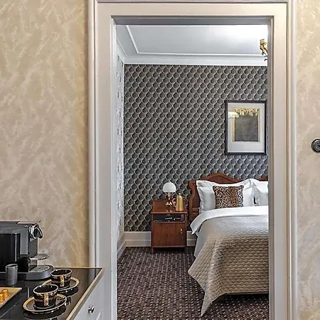Hotell H15 Francuski Old Town - Destigo