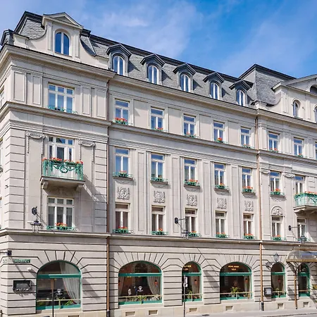 Hotell H15 Francuski Old Town - Destigo