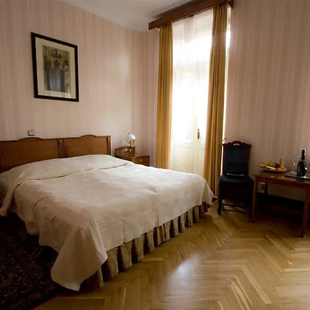 H15 Francuski Old Town - Destigo 5* Krakkó
