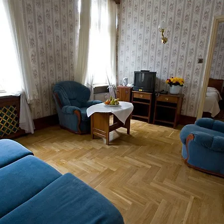 H15 Francuski Old Town - Destigo 5* Krakkó