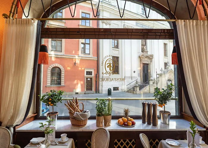 Hotel H15 Francuski Old Town - Destigo 5*