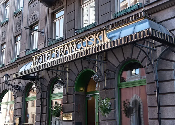 H15 Francuski Old Town - Destigo