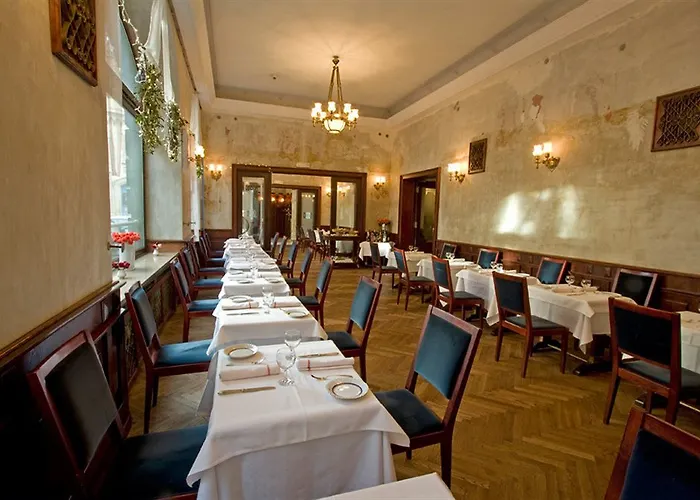 Hotel H15 Francuski Old Town - Destigo 5*