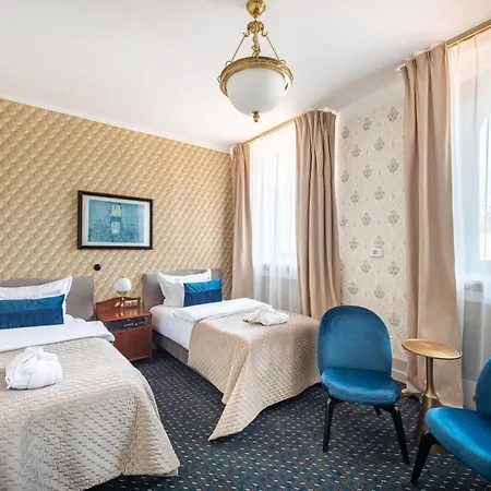 H15 Francuski Old Town - Destigo Krakov