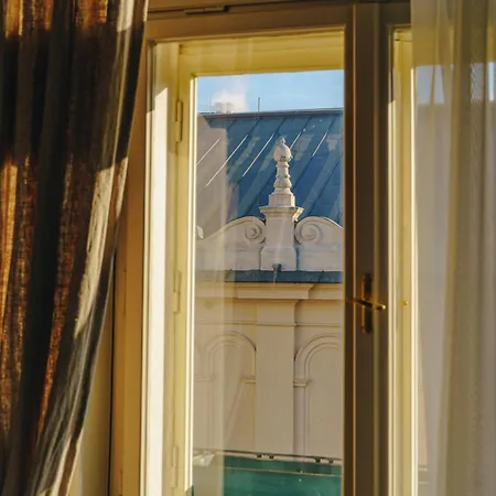 H15 Francuski Old Town - Destigo Hotel 5*