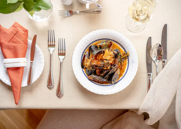 Hotel H15 Francuski Old Town - Destigo 5*