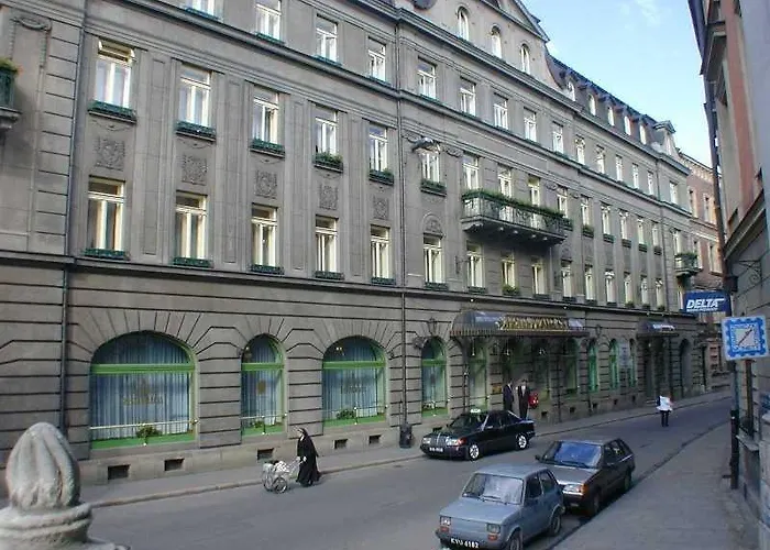 H15 Francuski Old Town - Destigo Cracovia